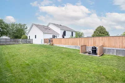 1221 Glen Mor Drive, Shorewood, IL 60404 - Photo 17