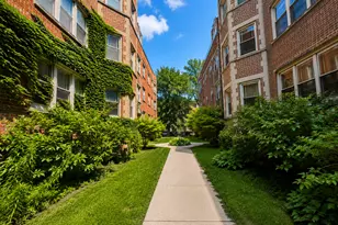 6814 N Ashland Blvd, Chicago, IL 60626 - Photo 1