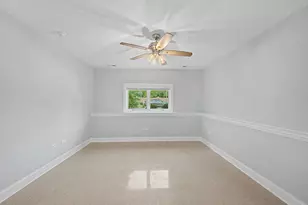 555 N Springfield Ave, Chicago, IL 60624 - Photo 17