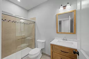 555 N Springfield Ave, Chicago, IL 60624 - Photo 15