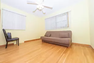 8909 N Wisner St, Niles, IL 60714 - Photo 9