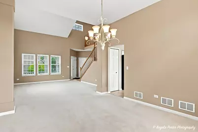 331 Hampton Court, Crystal Lake, IL 60012 - Photo 11