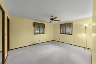 7 Timber Creek Dr, Yorkville, IL 60560 - Photo 19