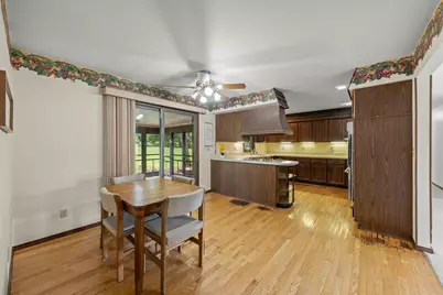 7 Timbercreek Drive, Yorkville, IL 60560 - Photo 13