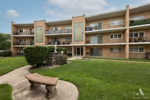 10316 S Pulaski Rd, Oak Lawn, IL 60453 - Photo 1