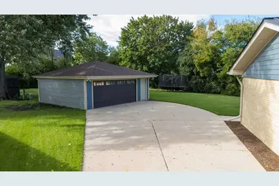 740 Terrace Court, Schaumburg, IL 60193 - Photo 39