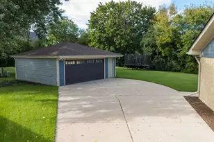 740 Terrace Ct, Schaumburg, IL 60193 - Photo 39