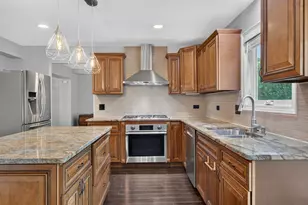 24105 Cropland Dr, Plainfield, IL 60544 - Photo 9