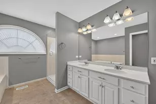24105 Cropland Dr, Plainfield, IL 60544 - Photo 21