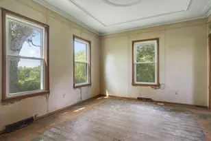 9836 E Maize Rd, Ridott, IL 61067 - Photo 11