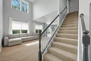 2233 Sunrise Cir, Aurora, IL 60503 - Photo 3