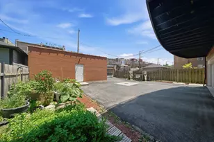 4921 S King Dr, Chicago, IL 60615 - Photo 13