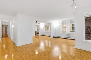 1310 Maple Ave, Evanston, IL 60201 - Photo 5