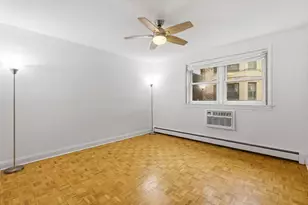 1310 Maple Ave, Evanston, IL 60201 - Photo 9