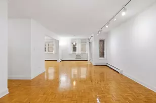 1310 Maple Ave, Evanston, IL 60201 - Photo 7