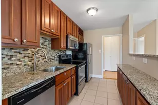 336 W Wellington Ave, Chicago, IL 60657 - Photo 11