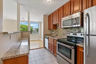 336 W Wellington Ave, Chicago, IL 60657 - Photo 9