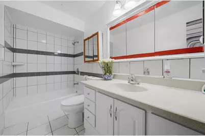 9005 Sherry Lane, Des Plaines, IL 60016 - Photo 19