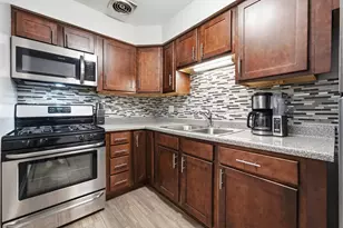 4623 N Chester Ave, Chicago, IL 60656 - Photo 7