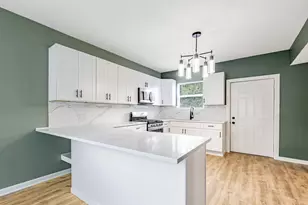 12934 Mozart St, Blue Island, IL 60406 - Photo 5