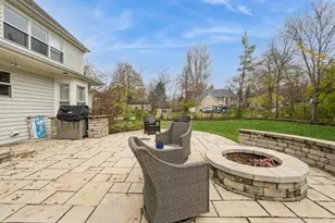 445 Blue Ash Dr, Buffalo Grove, IL 60089 - Photo 23