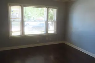 10549 S Indiana Ave, Chicago, IL 60628 - Photo 3