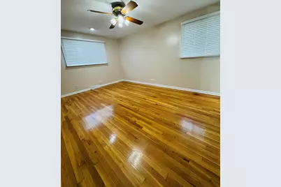 7011 N Hamlin Avenue, Lincolnwood, IL 60712 - Photo 11