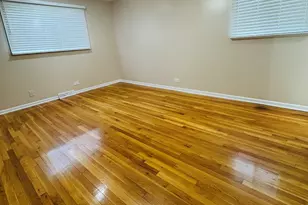 7011 N Hamlin Ave, Lincolnwood, IL 60712 - Photo 11