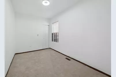 6521 S Saint Lawrence Avenue, Chicago, IL 60637 - Photo 9