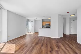 222 N Columbus Dr, Chicago, IL 60601 - Photo 9