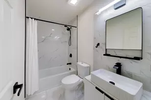 2 Oakmont Ct, Streamwood, IL 60107 - Photo 11