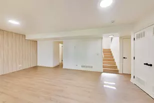 2 Oakmont Ct, Streamwood, IL 60107 - Photo 19