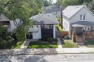 10536 S Wentworth Ave, Chicago, IL 60628 - Photo 3