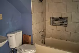 837 Hickory St, Waukegan, IL 60085 - Photo 21