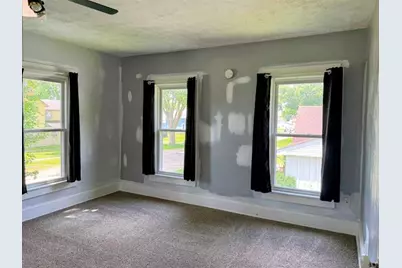 208 E Second Street, Leaf River, IL 61047 - Photo 9