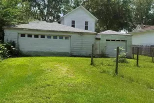 208 E Second St, Leaf River, IL 61047 - Photo 11