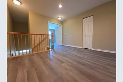 207 Springbrook Trail S, Oswego, IL 60543 - Photo 9