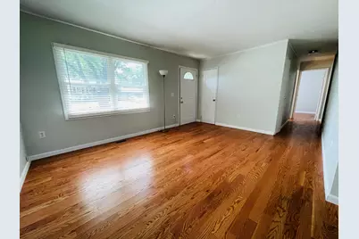 808 Sunset Circle, Streamwood, IL 60107 - Photo 3