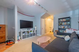 127 E 18th St, Chicago, IL 60616 - Photo 13