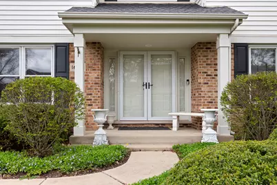 1660 Castillian Way, Mundelein, IL 60060 - Photo 3