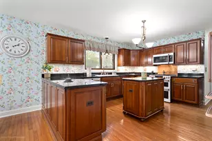1660 Castillian Way, Mundelein, IL 60060 - Photo 23