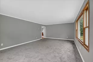 802 Darwin Dr, Machesney Park, IL 61115 - Photo 7