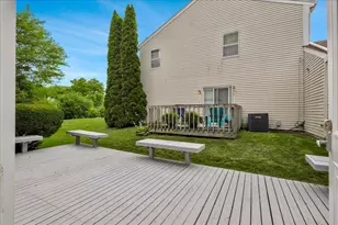 1049 Oswego Rd, Naperville, IL 60540 - Photo 23