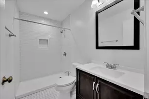 1049 Oswego Rd, Naperville, IL 60540 - Photo 19