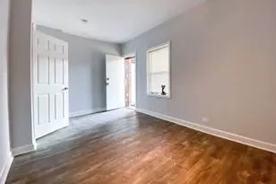 619 E Groveland Park, Chicago, IL 60616 - Photo 9