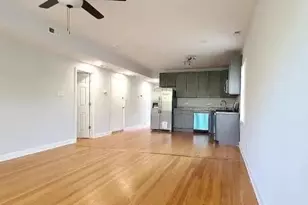 619 E Groveland Park, Chicago, IL 60616 - Photo 5