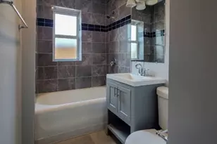 619 E Groveland Park, Chicago, IL 60616 - Photo 13