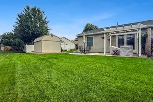 562 Pine Meadow Dr, Dixon, IL 61021 - Photo 19