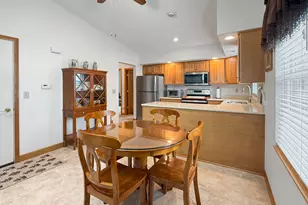 562 Pine Meadow Dr, Dixon, IL 61021 - Photo 9