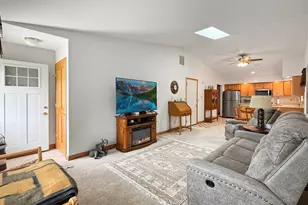 562 Pine Meadow Dr, Dixon, IL 61021 - Photo 5